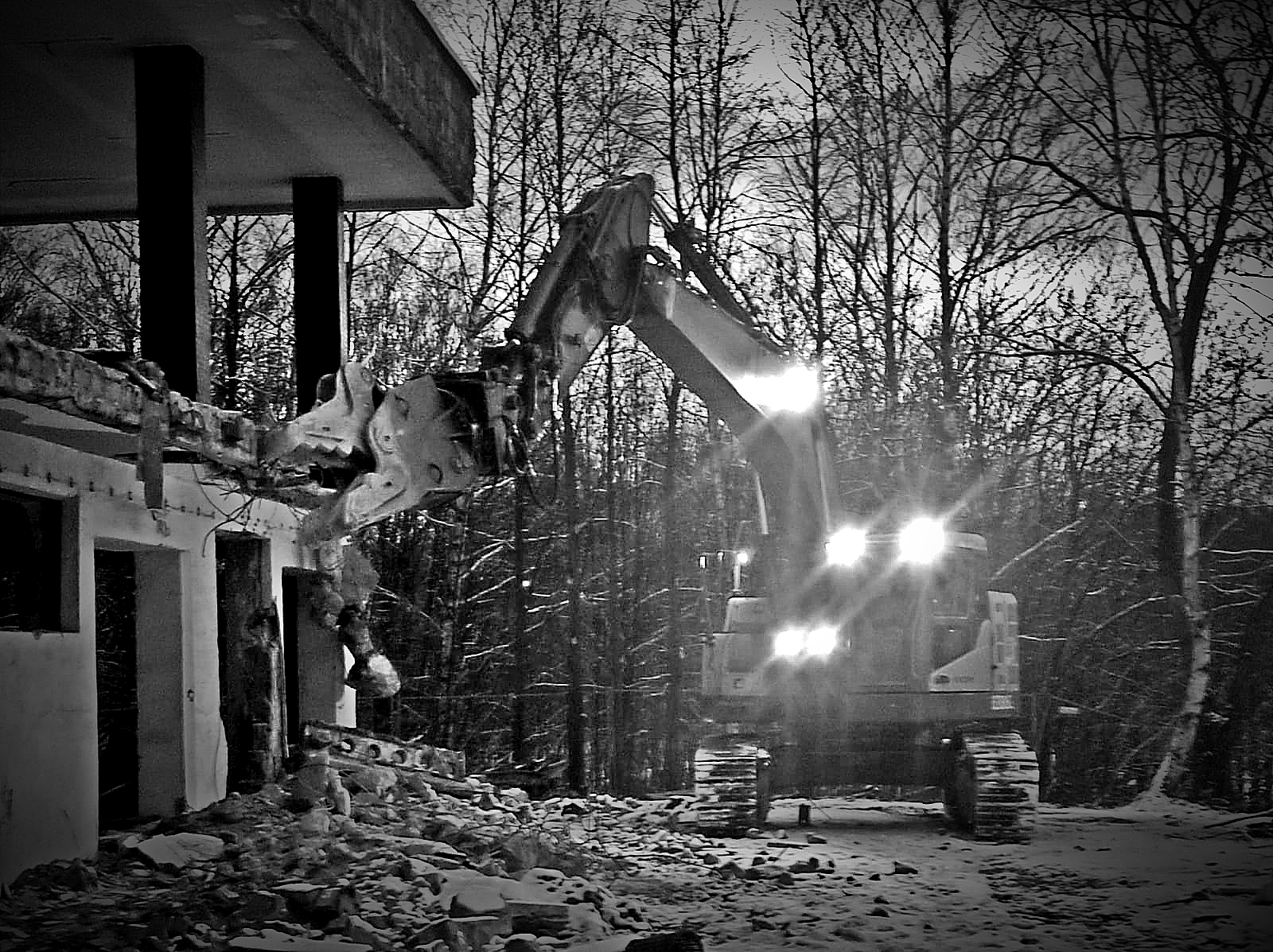 Profesjonalne wyburzenia i rozbiórki